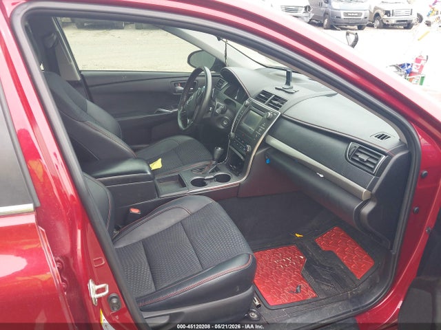 45120208 :رقم المزاد ، 4T1BF1FK0FU995186 vin ، 2015 Toyota Camry Se مزاد بيع