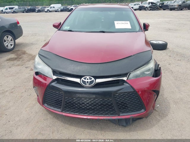 45120208 :رقم المزاد ، 4T1BF1FK0FU995186 vin ، 2015 Toyota Camry Se مزاد بيع