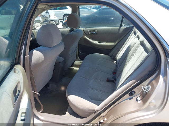 45120217 :رقم المزاد ، 1HGCG5649YA043940 vin ، 2000 Honda Accord 2.3 Lx مزاد بيع