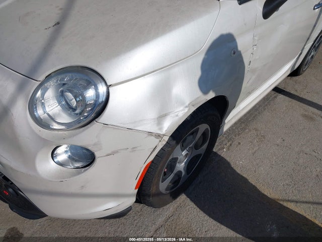 Fiat 500E BATTERY ELECTRIC 2017 3C3CFFGE6HT502921 Image 22