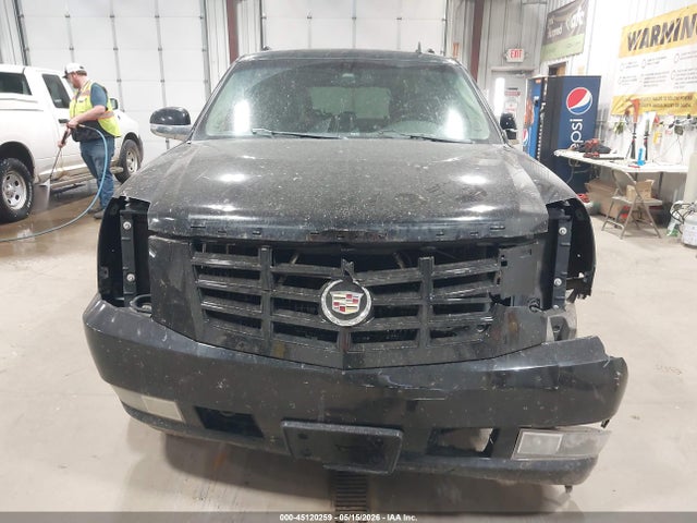 Продажа на аукционе авто 2011 Cadillac Escalade Esv Premium, vin: 1GYS4JEF8BR166064, номер лота: 45120259