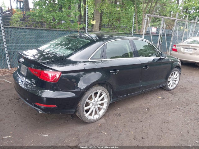 45120337 :رقم المزاد ، WAUEFGFF3F1003841 vin ، 2015 Audi A3 2.0t Premium مزاد بيع