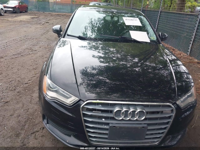 45120337 :رقم المزاد ، WAUEFGFF3F1003841 vin ، 2015 Audi A3 2.0t Premium مزاد بيع