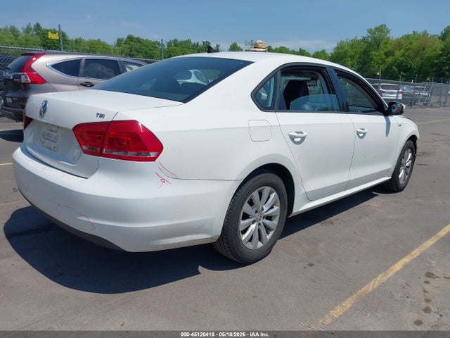 Aukcja sprzedaży 2015 Volkswagen Passat 1.8t Wolfsburg Edition, vin: 1VWAT7A3XFC063091, numer aukcji: 45120418