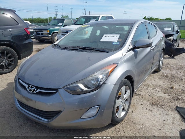 Продаж на аукціоні авто 2013 Hyundai Elantra Gls, vin: KMHDH4AE8DU573699, номер лоту: 45120422