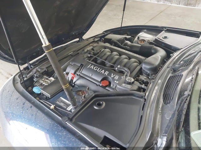 2000 Jaguar Xk8 მანქანა იყიდება აუქციონზე, vin: SAJJA42C0YNA02804, აუქციონის ნომერი: 45120451