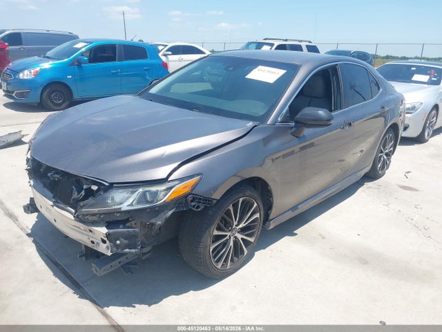Toyota CAMRY SE 2018 4T1B11HK3JU128451 Image 2