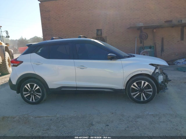 45120487 :رقم المزاد ، 3N1CP5CU4KL508744 vin ، 2019 Nissan Kicks Sr مزاد بيع