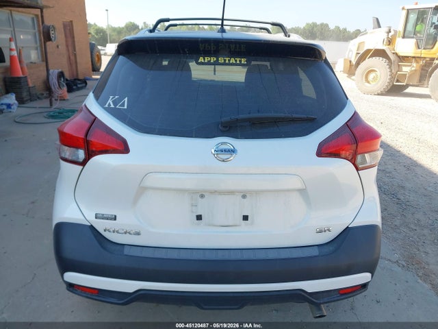 45120487 :رقم المزاد ، 3N1CP5CU4KL508744 vin ، 2019 Nissan Kicks Sr مزاد بيع