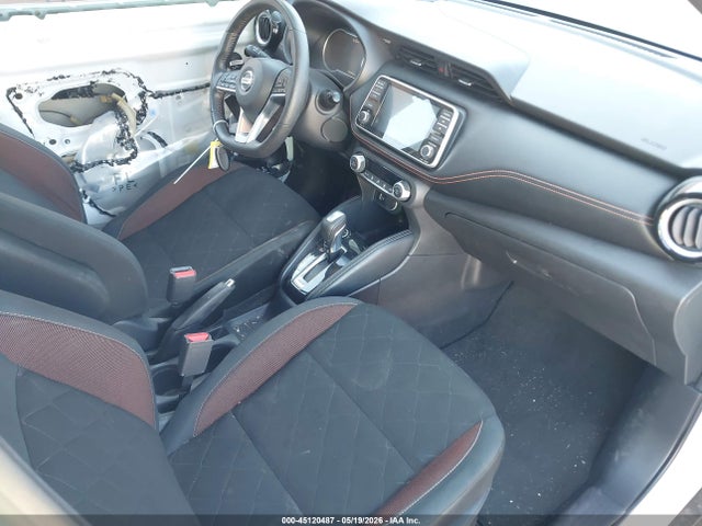 45120487 :رقم المزاد ، 3N1CP5CU4KL508744 vin ، 2019 Nissan Kicks Sr مزاد بيع