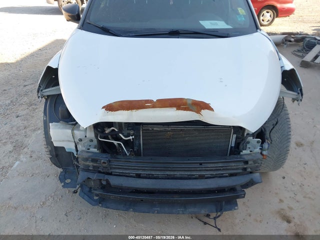 45120487 :رقم المزاد ، 3N1CP5CU4KL508744 vin ، 2019 Nissan Kicks Sr مزاد بيع