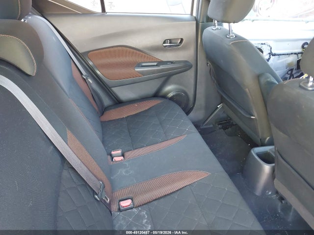 45120487 :رقم المزاد ، 3N1CP5CU4KL508744 vin ، 2019 Nissan Kicks Sr مزاد بيع