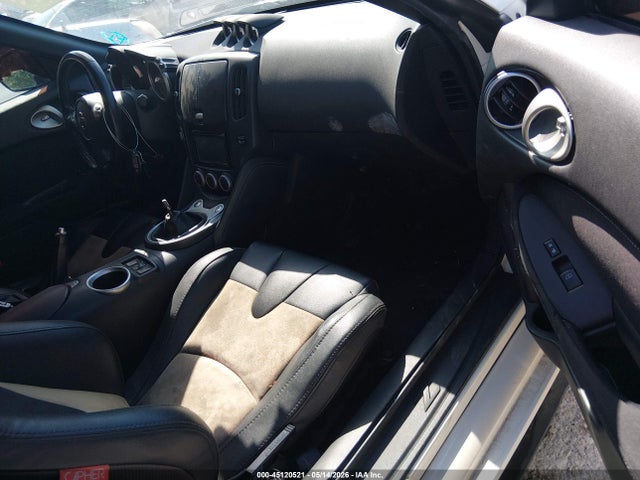 45120521 :رقم المزاد ، JN1AZ4EHXBM550904 vin ، 2011 Nissan 370z مزاد بيع