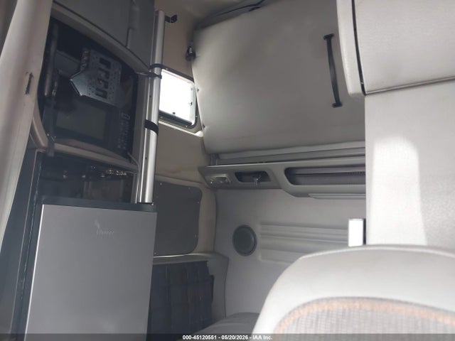 2019 Volvo Vnl მანქანა იყიდება აუქციონზე, vin: 4V4NC9EH3KN213860, აუქციონის ნომერი: 45120551