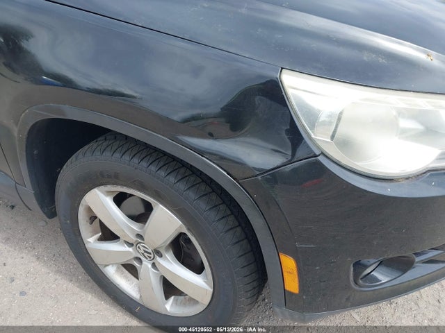 2010 Volkswagen Tiguan Wolfsburg Edition მანქანა იყიდება აუქციონზე, vin: WVGAV7AX8AW525585, აუქციონის ნომერი: 45120552