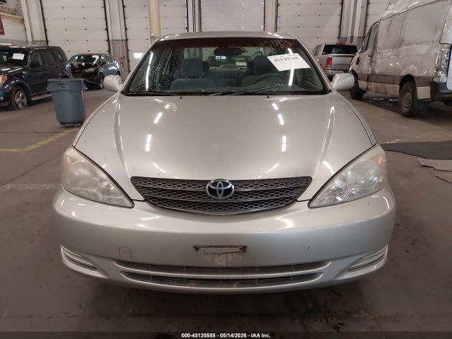 2002 Toyota Camry Le მანქანა იყიდება აუქციონზე, vin: JTDBE32K220135221, აუქციონის ნომერი: 45120588