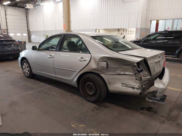 2002 Toyota Camry Le მანქანა იყიდება აუქციონზე, vin: JTDBE32K220135221, აუქციონის ნომერი: 45120588