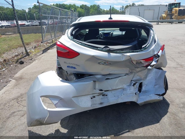 2017 Hyundai Elantra Gt მანქანა იყიდება აუქციონზე, vin: KMHD35LH4HU360654, აუქციონის ნომერი: 45120597