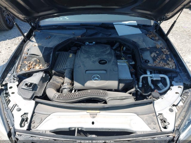 45120616 :رقم المزاد ، 55SWF4JB8GU128710 vin ، 2016 Mercedes-benz C 300 مزاد بيع