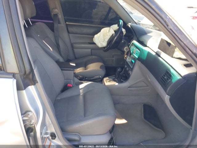 45120622 :رقم المزاد ، JF1SG65644H723366 vin ، 2004 Subaru Forester 2.5xs مزاد بيع