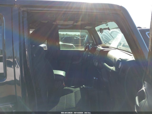 45120639 :رقم المزاد ، 1C4HJWDG2CL160457 vin ، 2012 Jeep Wrangler Unlimited Sport مزاد بيع