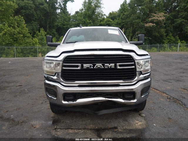 45120656 :رقم المزاد ، 3C6UR5DLXKG649254 vin ، 2019 Ram 2500 Big Horn  4x4 6'4 Box مزاد بيع