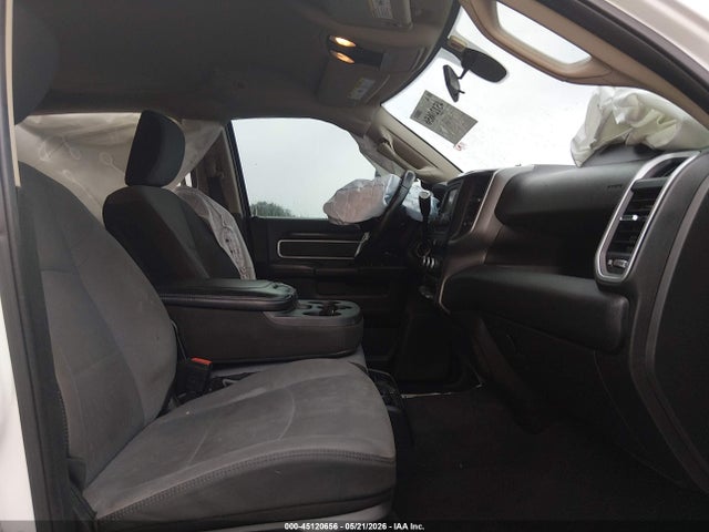 45120656 :رقم المزاد ، 3C6UR5DLXKG649254 vin ، 2019 Ram 2500 Big Horn  4x4 6'4 Box مزاد بيع