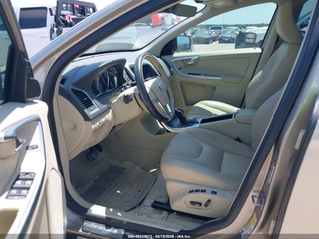 2015 Volvo Xc60 T5 Premier მანქანა იყიდება აუქციონზე, vin: YV440MDK0F2678598, აუქციონის ნომერი: 45120673