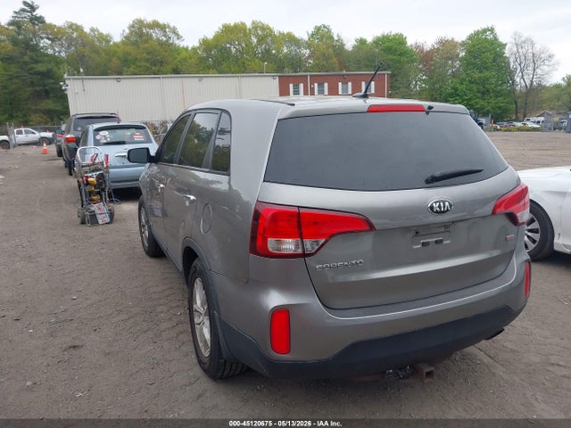 Продажа на аукционе авто 2015 Kia Sorento Lx, vin: 5XYKTCA60FG650082, номер лота: 45120675