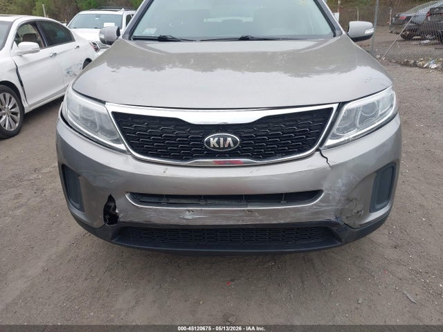 Продажа на аукционе авто 2015 Kia Sorento Lx, vin: 5XYKTCA60FG650082, номер лота: 45120675
