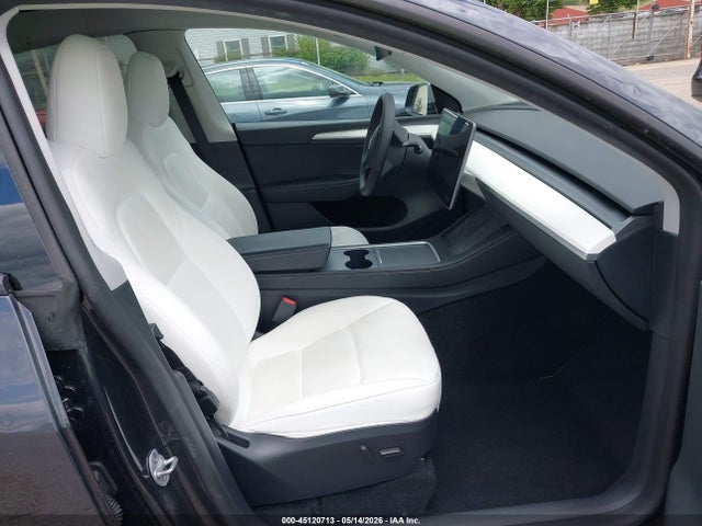 45120713 :رقم المزاد ، 7SAYGDEDXRF185628 vin ، 2024 Tesla Model Y Long Range Single Motor Rear-wheel Drive/rwd مزاد بيع