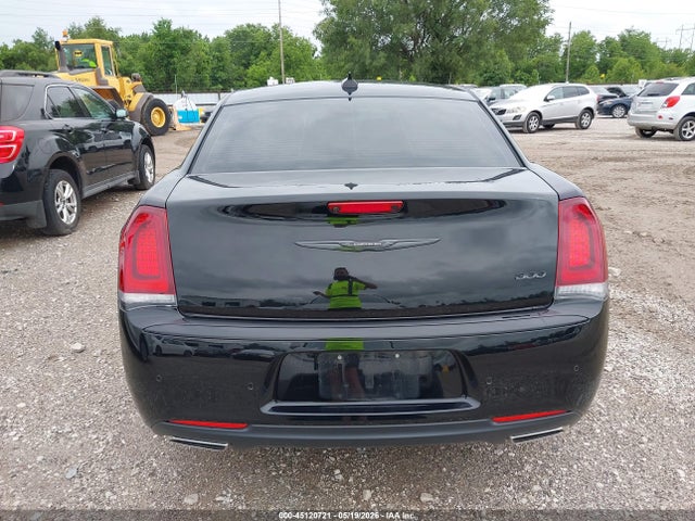 Chrysler 300 Touring L 2023 2C3CCADG6PH510171 Image 16