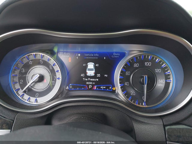 Chrysler 300 Touring L 2023 2C3CCADG6PH510171 Image 7
