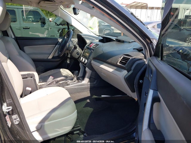 45120728 :رقم المزاد ، JF2SJAXC4GH543215 vin ، 2016 Subaru Forester 2.5i Touring مزاد بيع