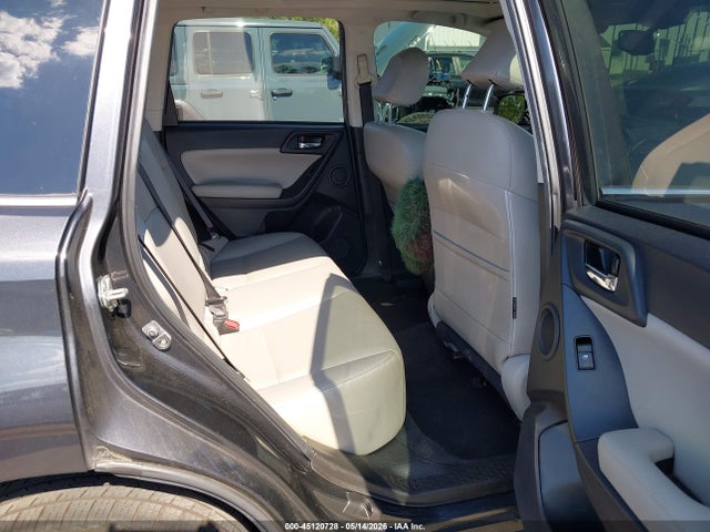 45120728 :رقم المزاد ، JF2SJAXC4GH543215 vin ، 2016 Subaru Forester 2.5i Touring مزاد بيع