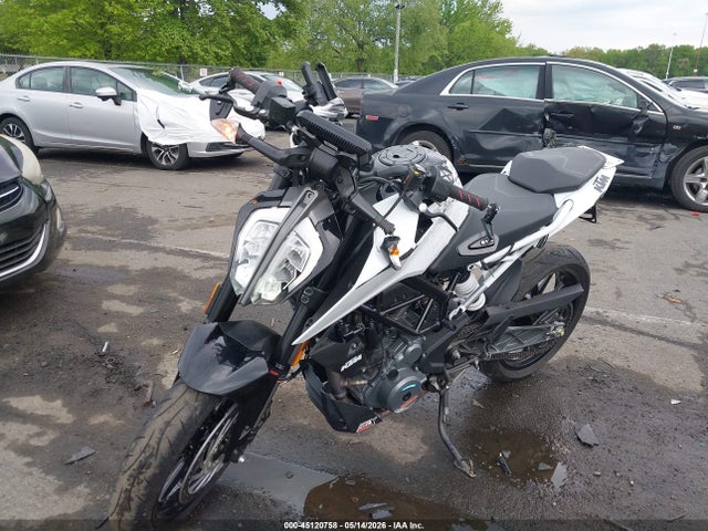 KTM 390 Duke 2022 MD2JPJ401NC234583 Image 2