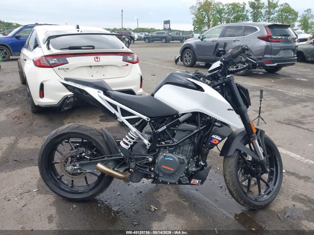 KTM 390 Duke 2022 MD2JPJ401NC234583 Image 12