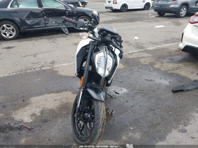 KTM 390 Duke 2022 MD2JPJ401NC234583 Image 5