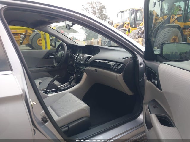 45120764 :رقم المزاد ، 1HGCR2F30GA219658 vin ، 2016 Honda Accord Lx مزاد بيع
