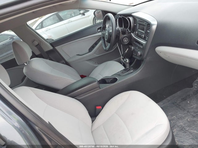 KNAGM4A75F5607915 KIA Optima Lx