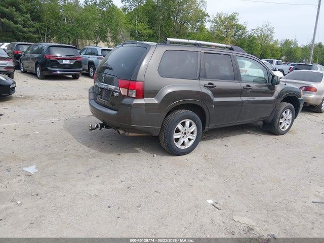 45120774 :رقم المزاد ، 4A4JN2AS9BE004385 vin ، 2011 Mitsubishi Endeavor مزاد بيع