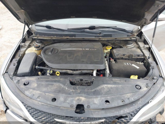 Chrysler 200 C 2015 1C3CCCEG7FN542837 Image 10