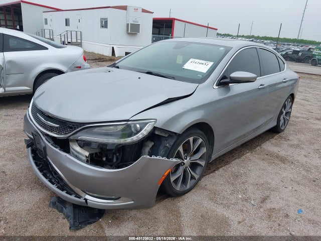 Chrysler 200 C 2015 1C3CCCEG7FN542837 Image 2