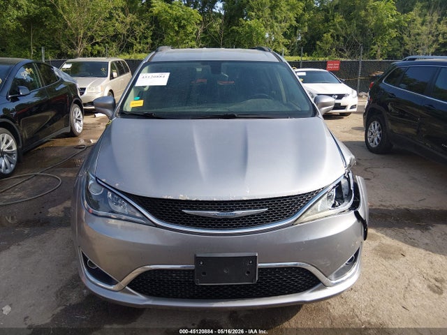 Продажа на аукционе авто 2017 Chrysler Pacifica Touring-l, vin: 2C4RC1BG2HR540224, номер лота: 45120884