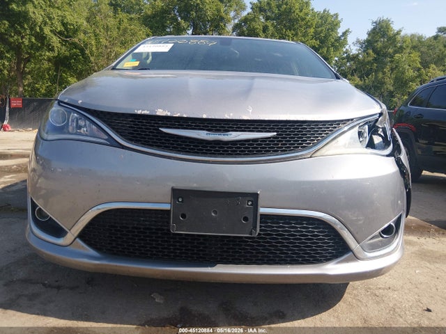Продажа на аукционе авто 2017 Chrysler Pacifica Touring-l, vin: 2C4RC1BG2HR540224, номер лота: 45120884