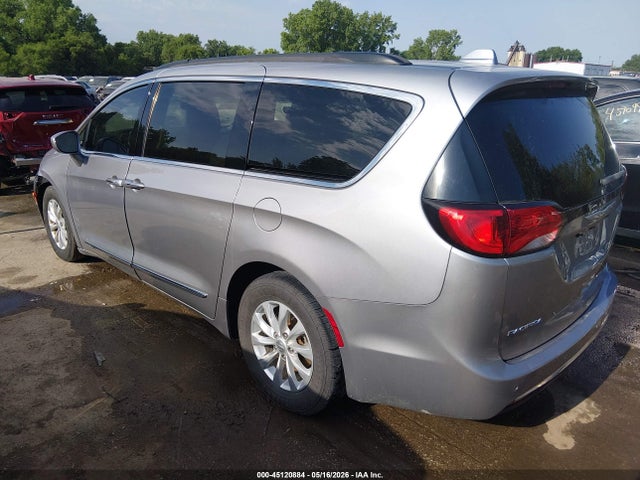 Продажа на аукционе авто 2017 Chrysler Pacifica Touring-l, vin: 2C4RC1BG2HR540224, номер лота: 45120884