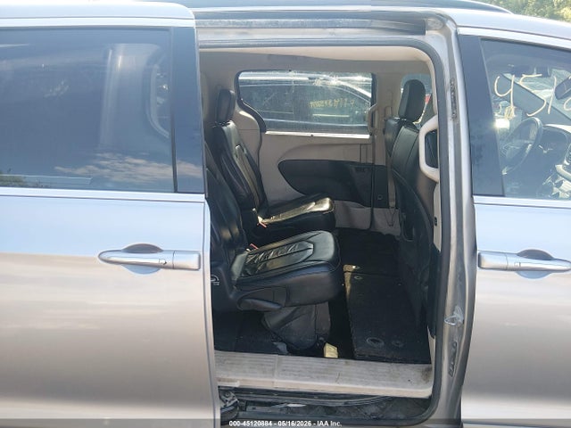 Продажа на аукционе авто 2017 Chrysler Pacifica Touring-l, vin: 2C4RC1BG2HR540224, номер лота: 45120884