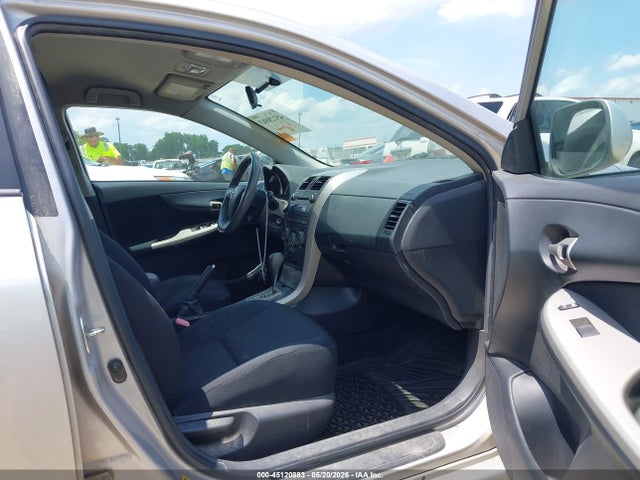 45120883 :رقم المزاد ، 2T1BU4EE3BC647705 vin ، 2011 Toyota Corolla S مزاد بيع