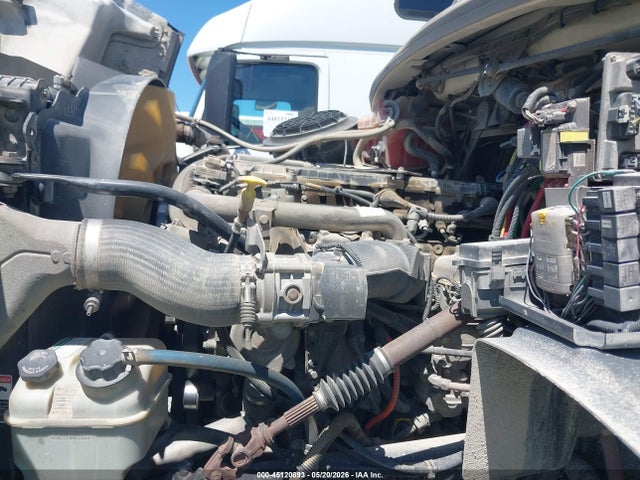 45120893 :رقم المزاد ، 3ALHG3DV0FDGM0772 vin ، 2015 Freightliner 114sd مزاد بيع