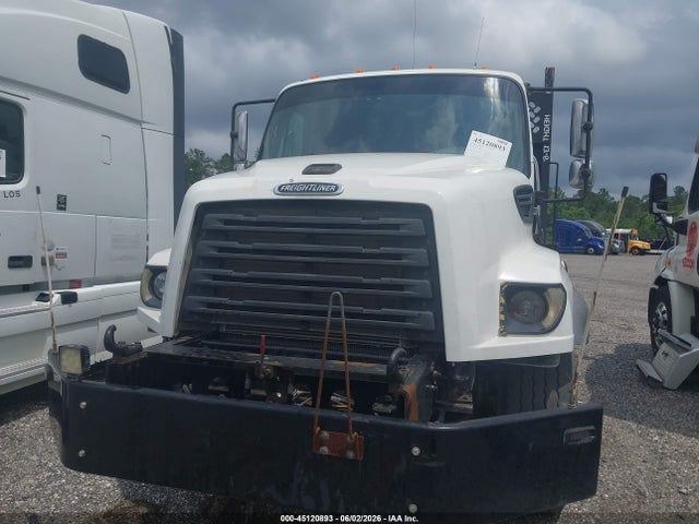 45120893 :رقم المزاد ، 3ALHG3DV0FDGM0772 vin ، 2015 Freightliner 114sd مزاد بيع